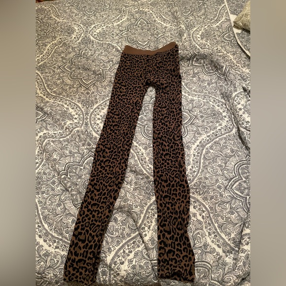 Leopard print leggings - Picture 2 of 4